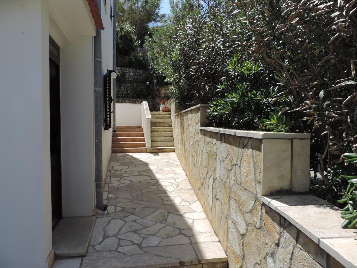 Apartmani Lavanda Pag Town Dış mekan fotoğraf