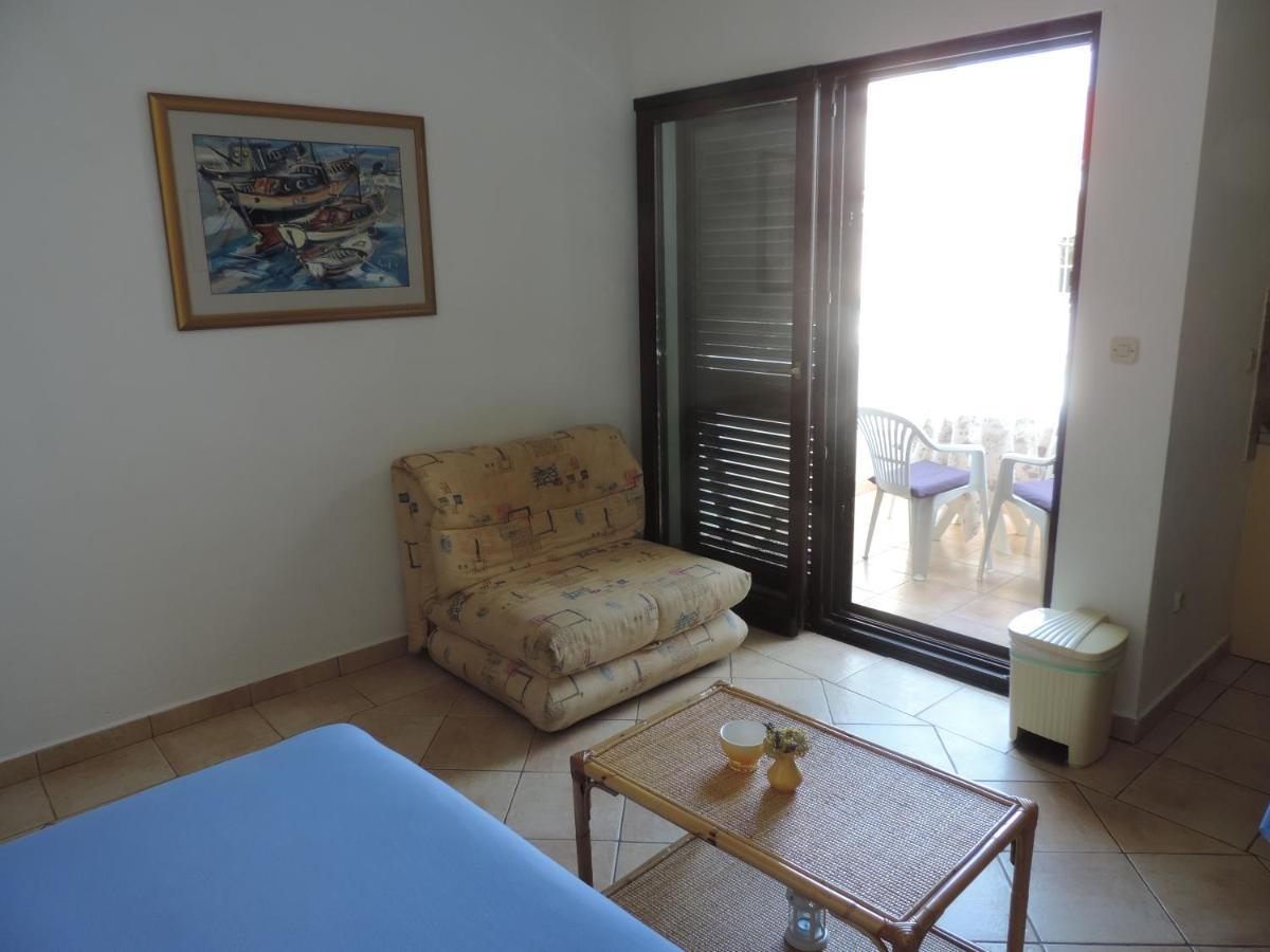 Apartmani Lavanda Pag Town Dış mekan fotoğraf