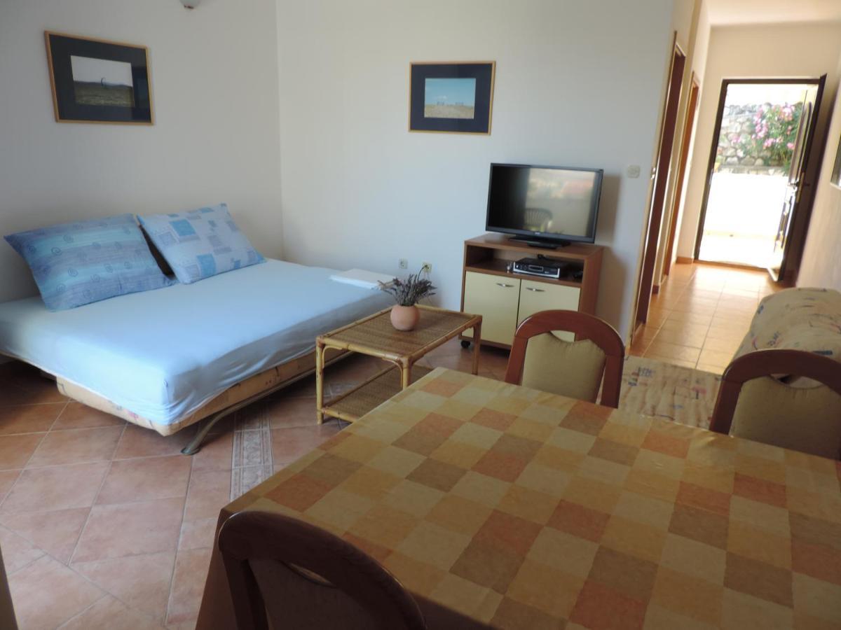 Apartmani Lavanda Pag Town Oda fotoğraf