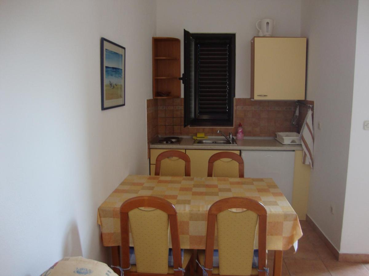Apartmani Lavanda Pag Town Oda fotoğraf
