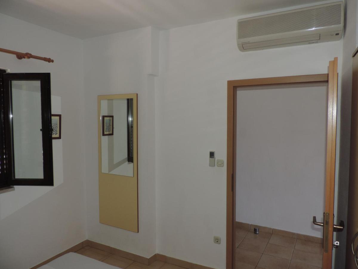 Apartmani Lavanda Pag Town Oda fotoğraf