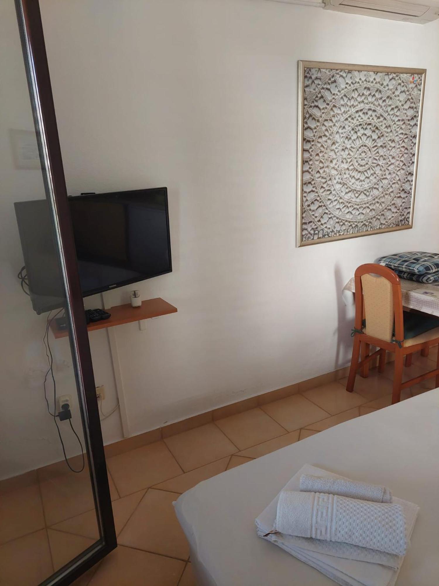 Apartmani Lavanda Pag Town Oda fotoğraf