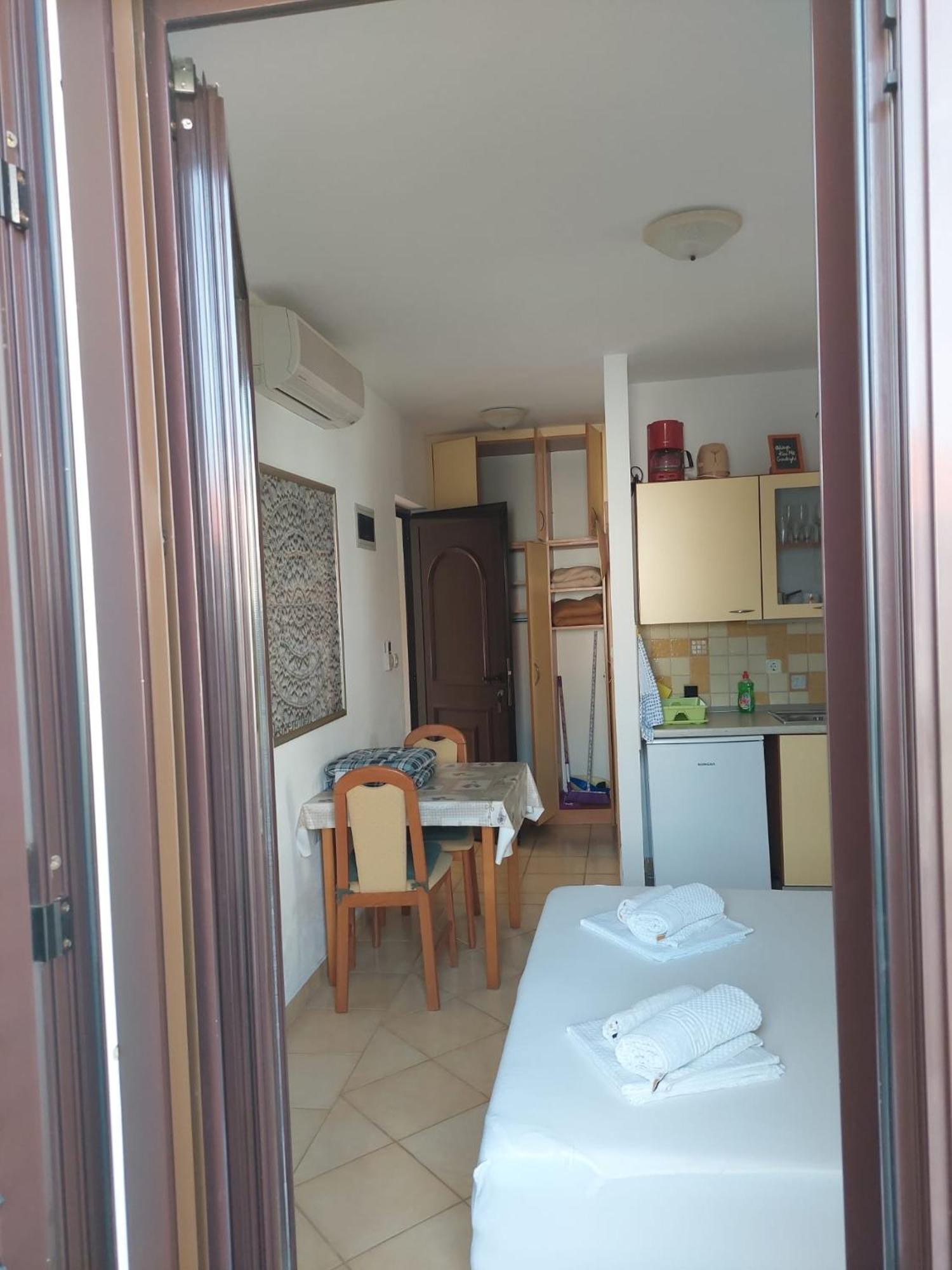 Apartmani Lavanda Pag Town Oda fotoğraf